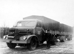 Einer der ersten Lastzüge der Bruno Schmidt Spedition in Minden